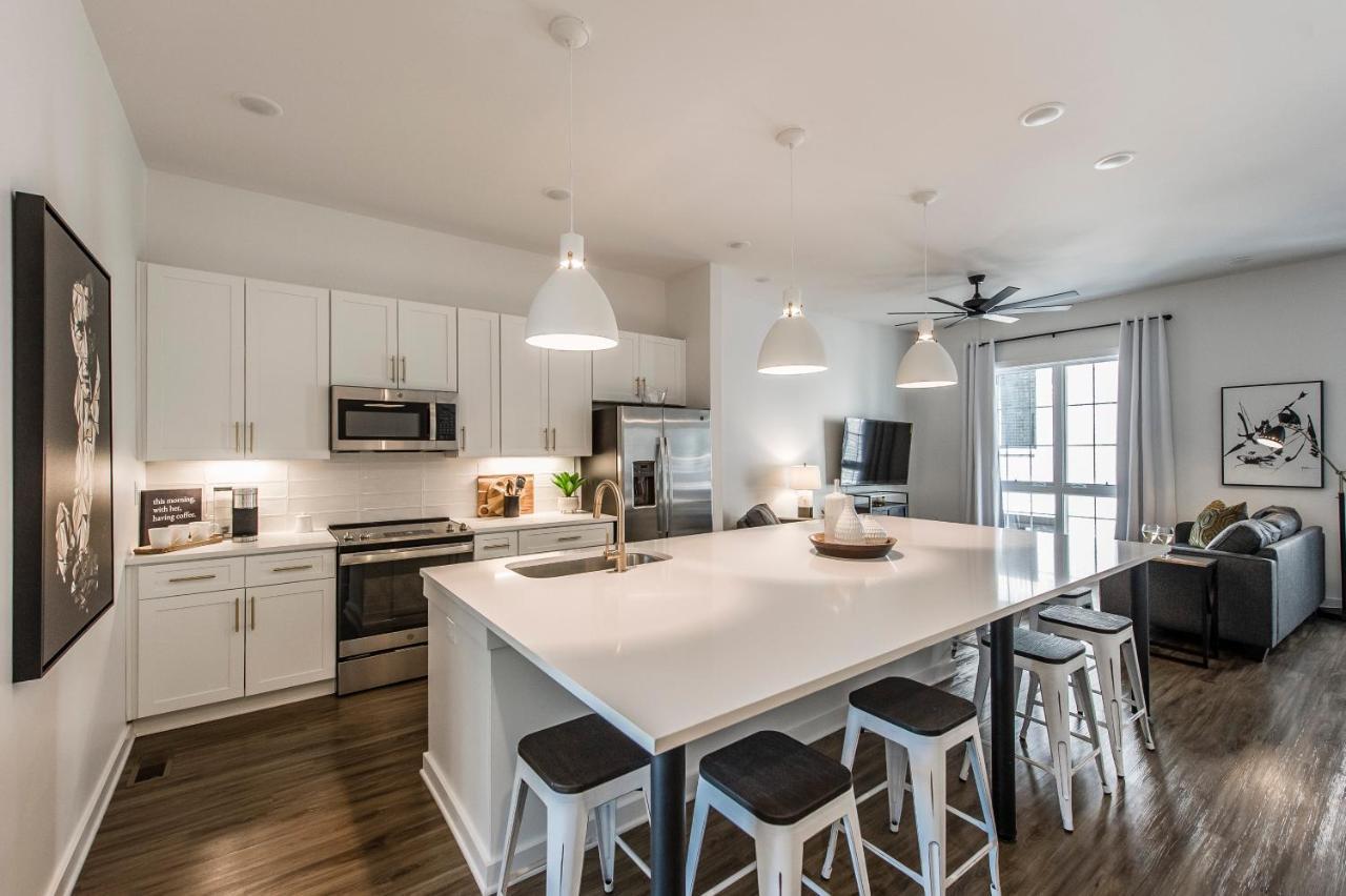 Brand New 4 Bedroom 4Bath Townhome With Amazing Rooftop! Нэшвилл Экстерьер фото