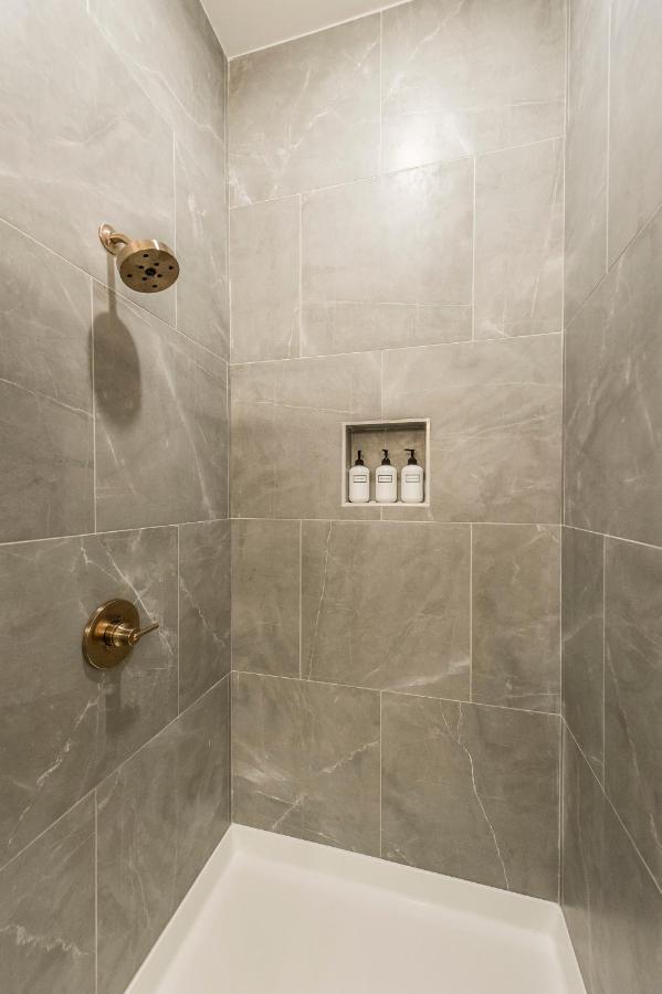 Brand New 4 Bedroom 4Bath Townhome With Amazing Rooftop! Нэшвилл Экстерьер фото
